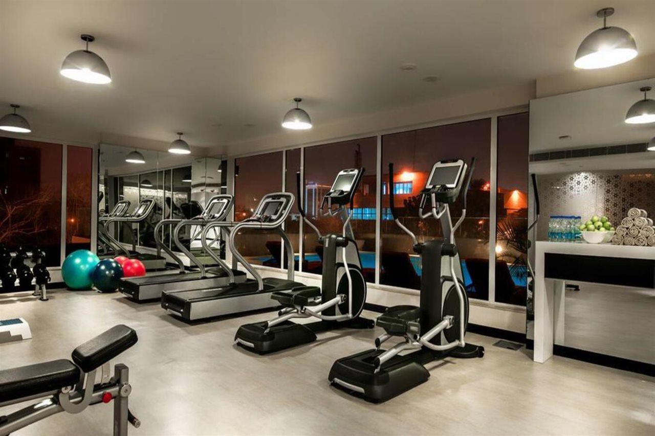 حياة بلايس جورجاون أوديوج فيهار غورغاون المظهر الخارجي الصورة The gym at the hotel