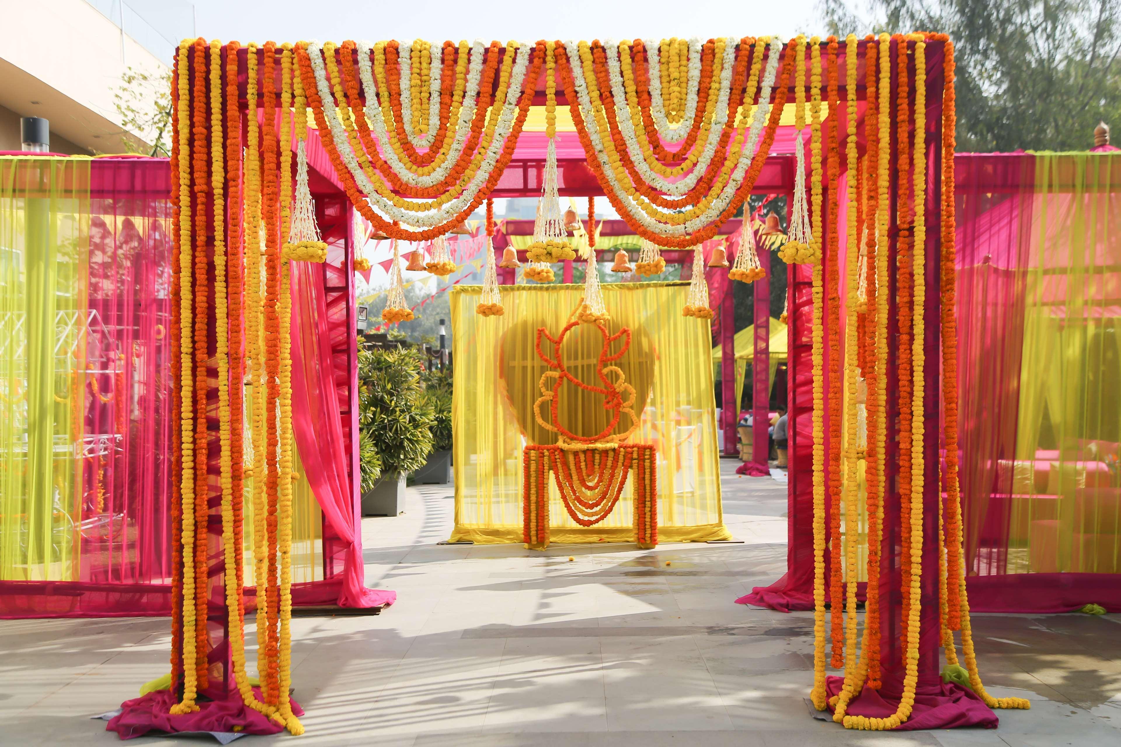 حياة بلايس جورجاون أوديوج فيهار غورغاون المظهر الخارجي الصورة A traditional Indian wedding mandap