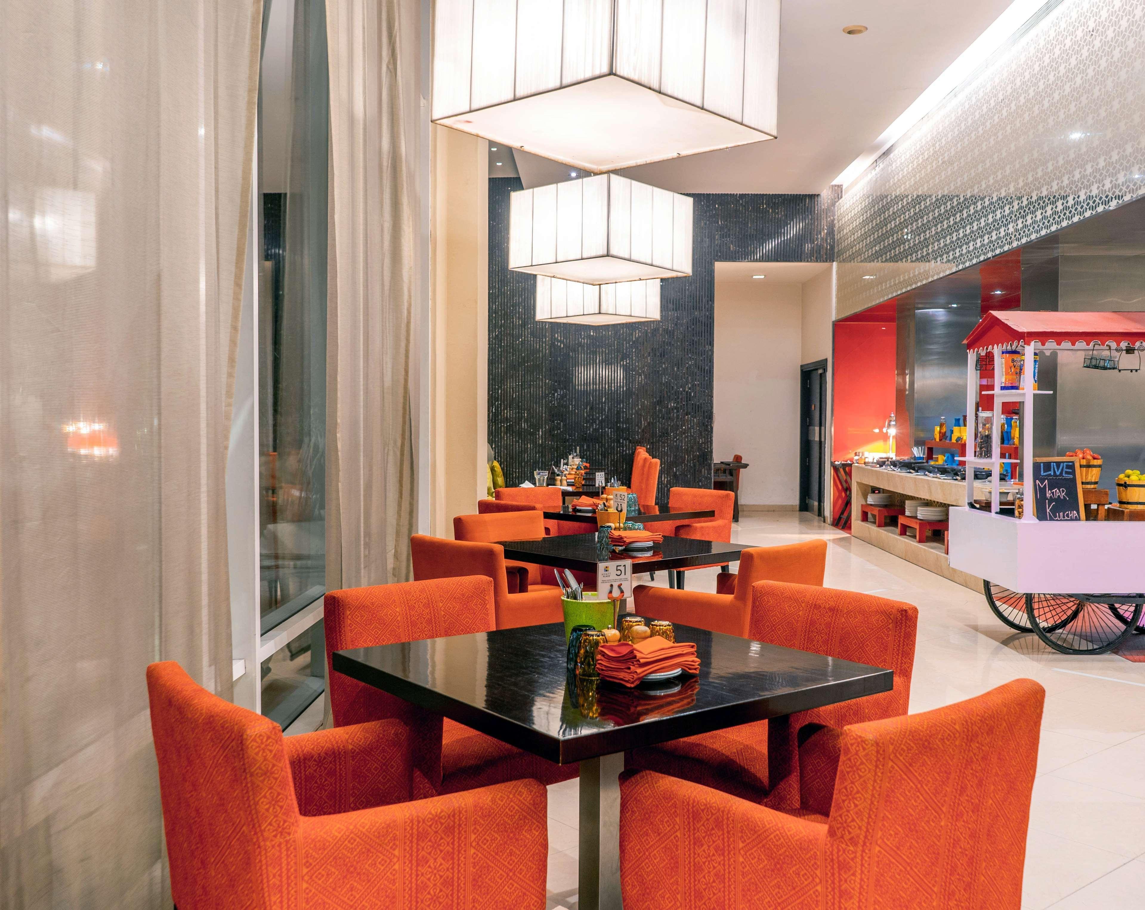 حياة بلايس جورجاون أوديوج فيهار غورغاون المظهر الخارجي الصورة The restaurant