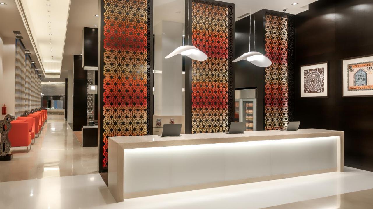 حياة بلايس جورجاون أوديوج فيهار غورغاون المظهر الخارجي الصورة The lobby of the hotel